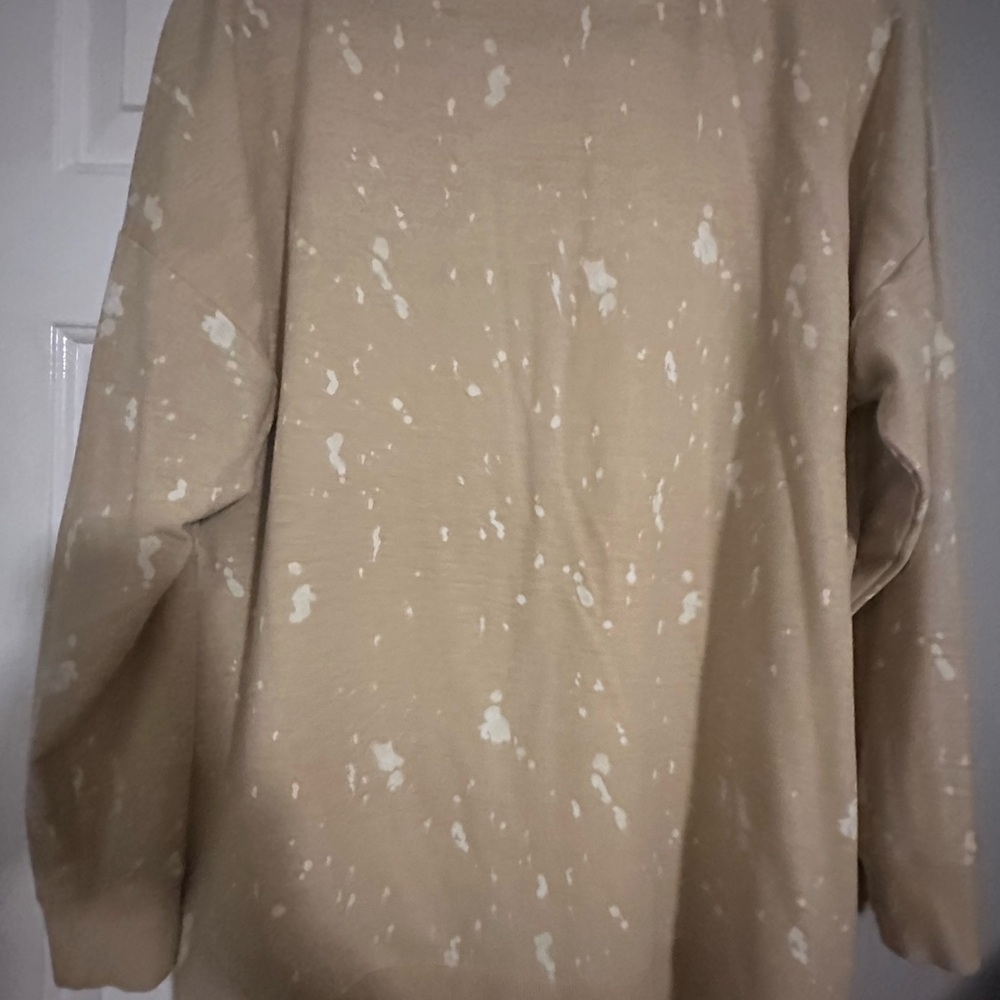 Wonderfly Beige Splatter Womens sweater